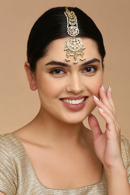Crescent Embellished Maangtikka 