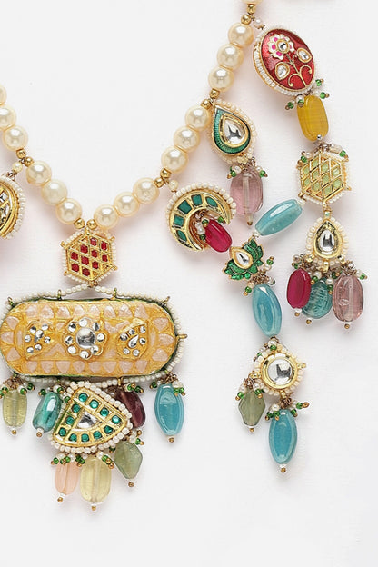Natural Stone Embellished Pendant Necklace 