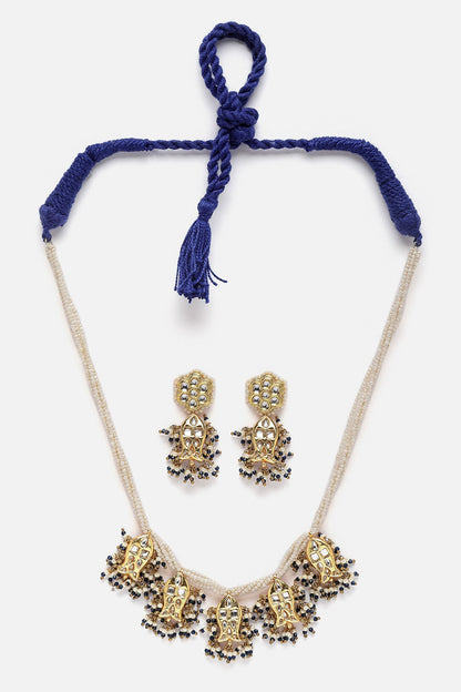 Stone Studded Pendant Necklace Set 