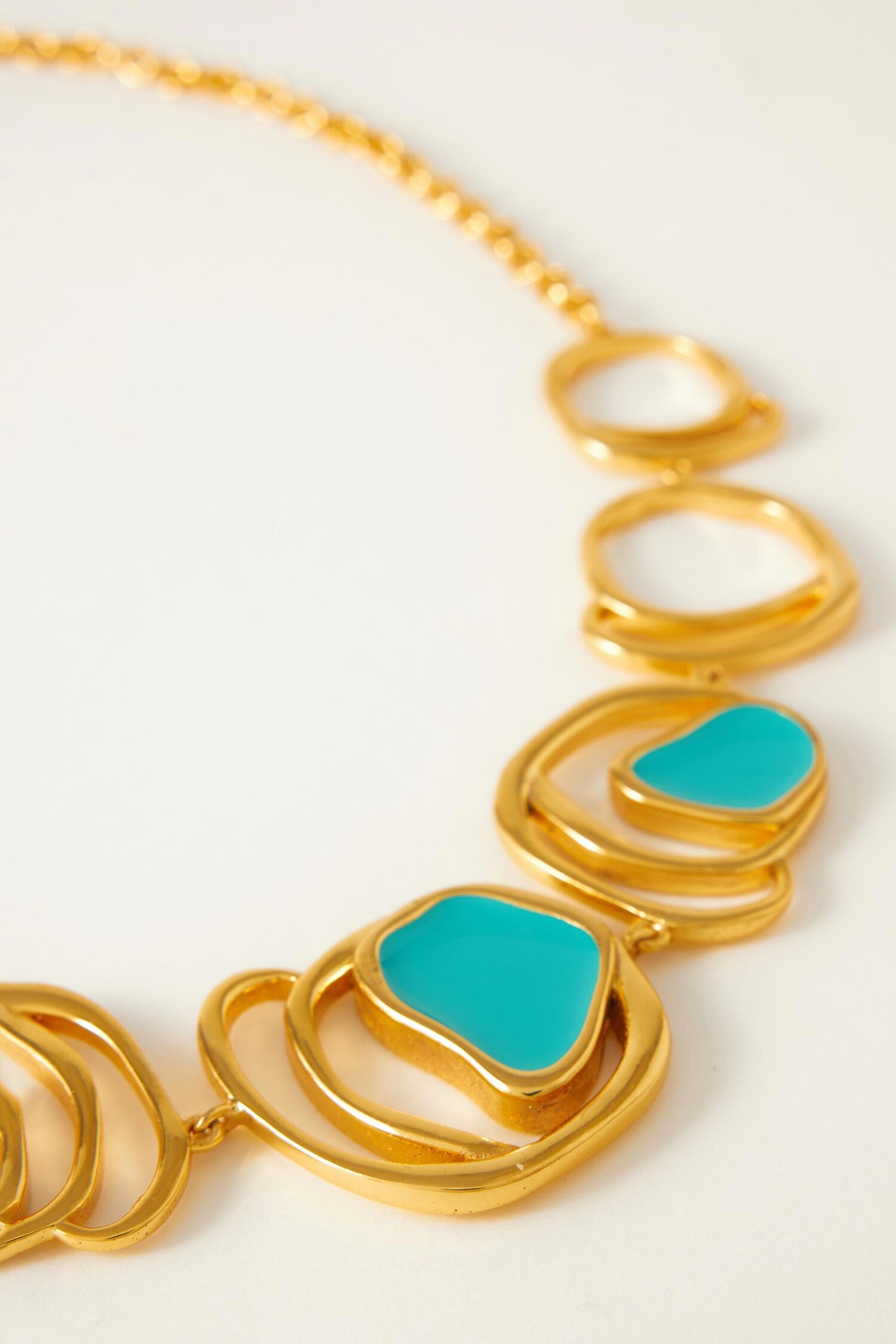 Morjim Encircle Coil Necklace 
