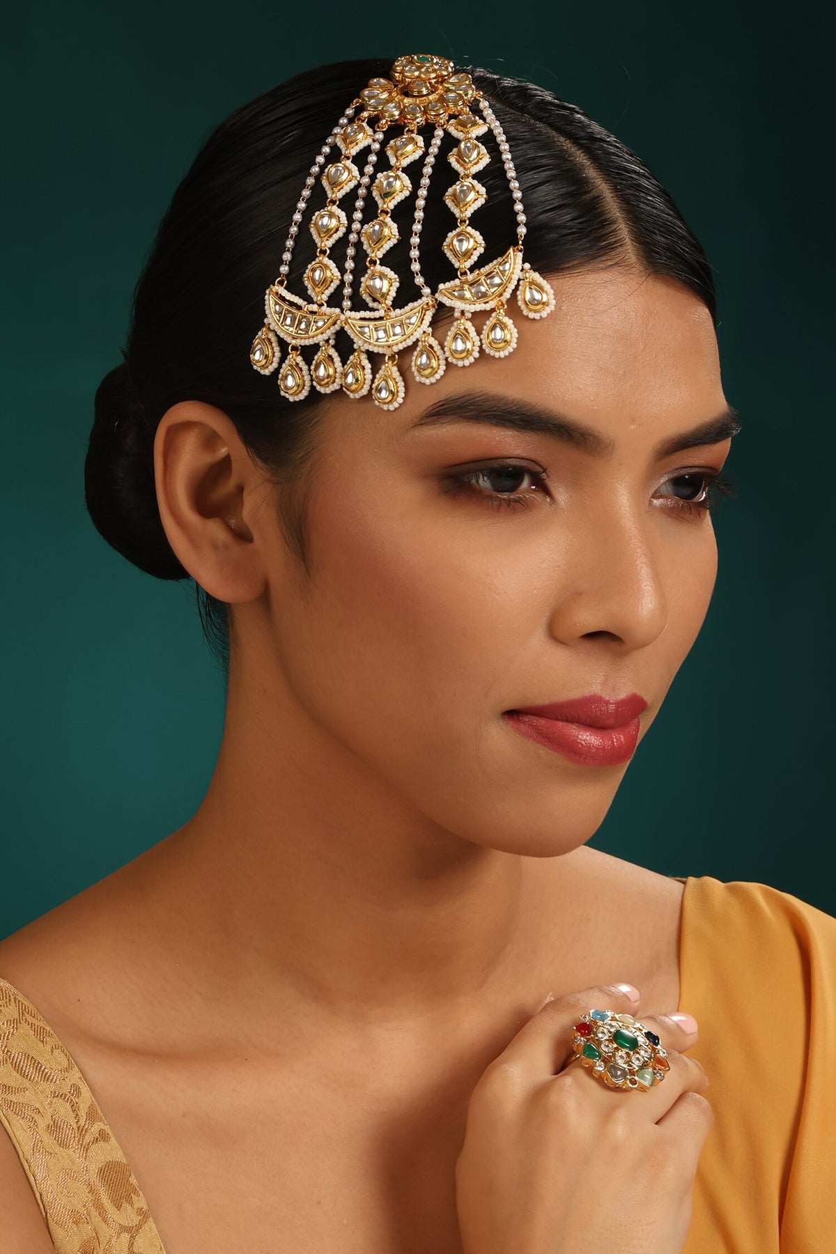 Kundan Embellished Passa 