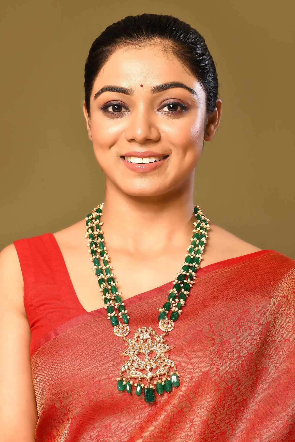 Kundan Embellished Peacock Pendant Necklace 