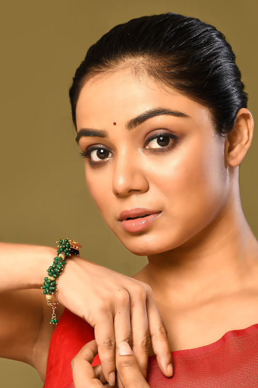 Kundan Motif Studded Bracelet 