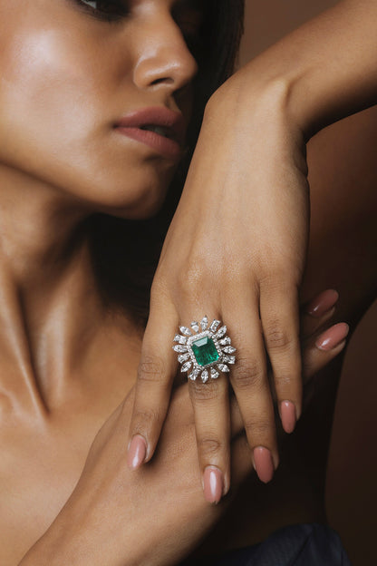 Faux Emerald Doublet Stone Ring 