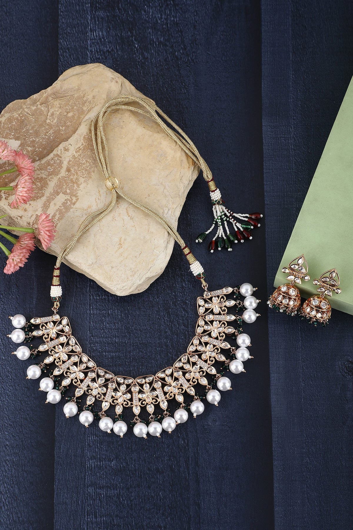 Kundan Embellished Necklace Set 