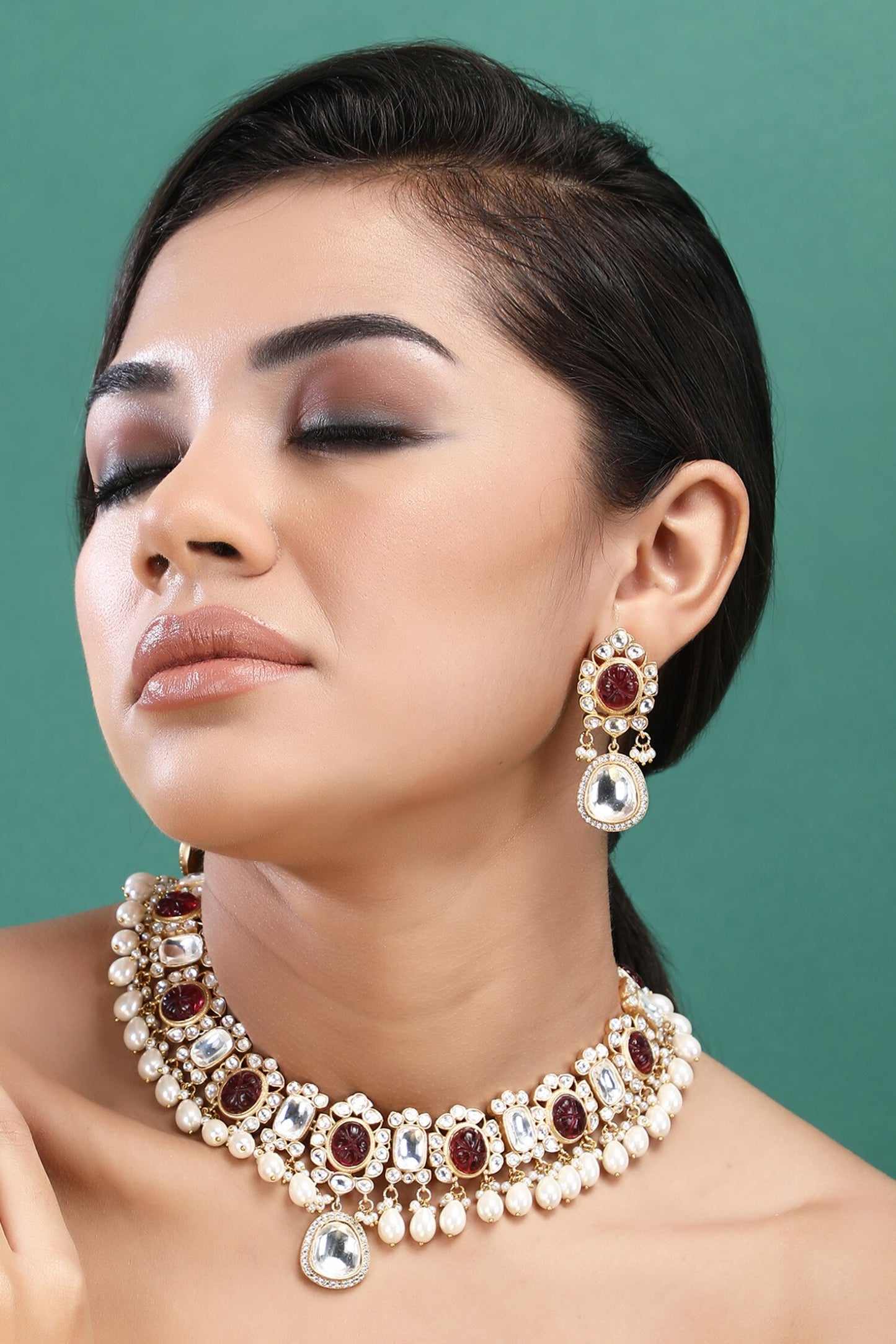 Stone Embellished Pendant Necklace Set 