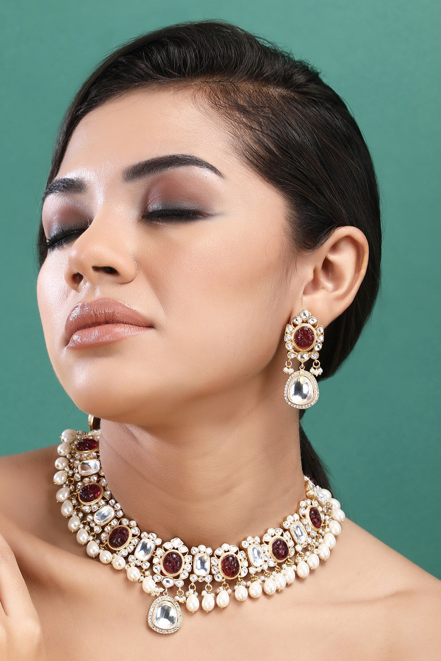 Stone Embellished Pendant Necklace Set 