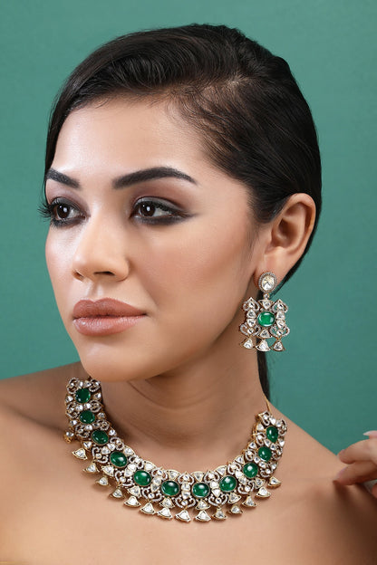 Kundan Studded Necklace Set 