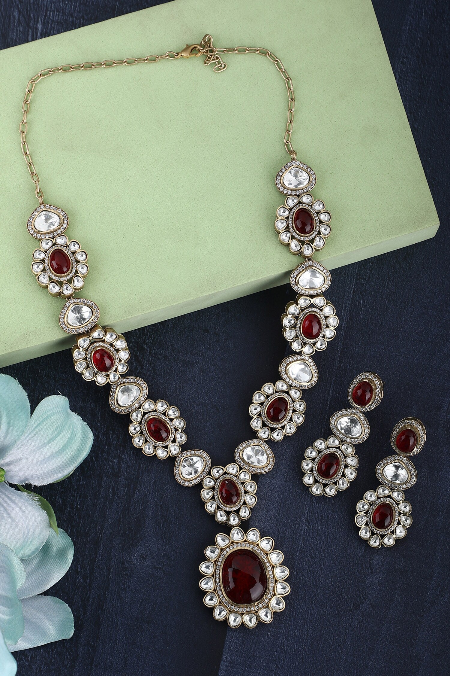 Stone Studded Pendant Necklace Set 