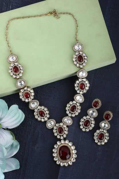 Stone Studded Pendant Necklace Set 