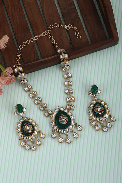 Tear Drop Shaped Pendant Necklace Set 