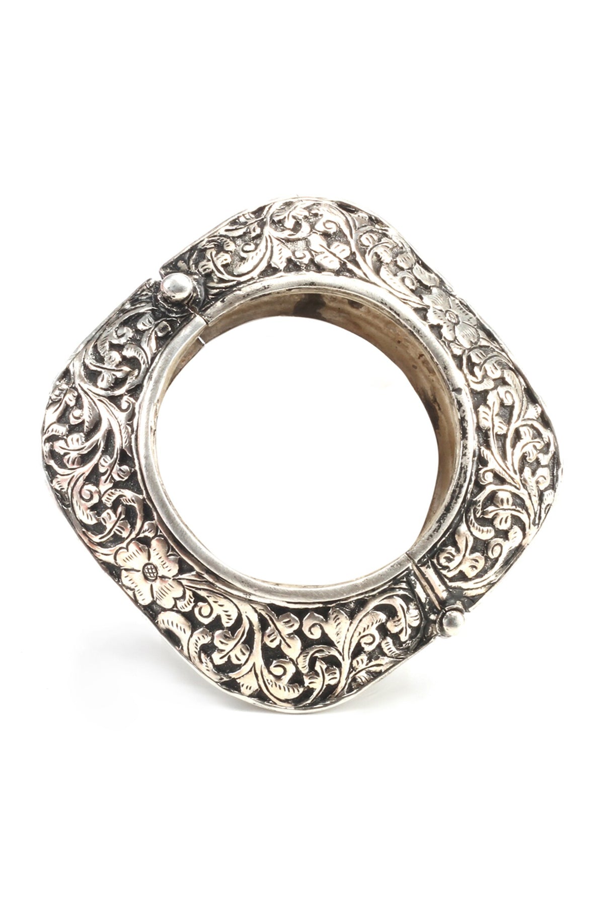 Floral Carved Work Bangle 