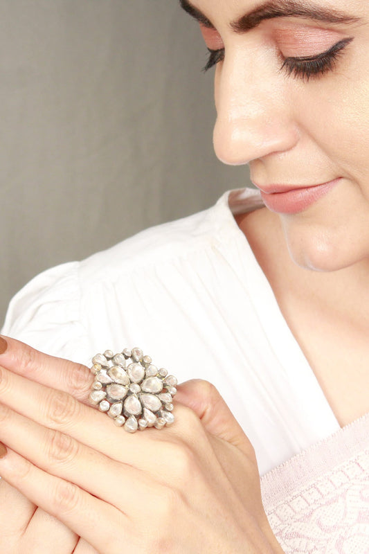 Floral Kundan Embellished Ring 