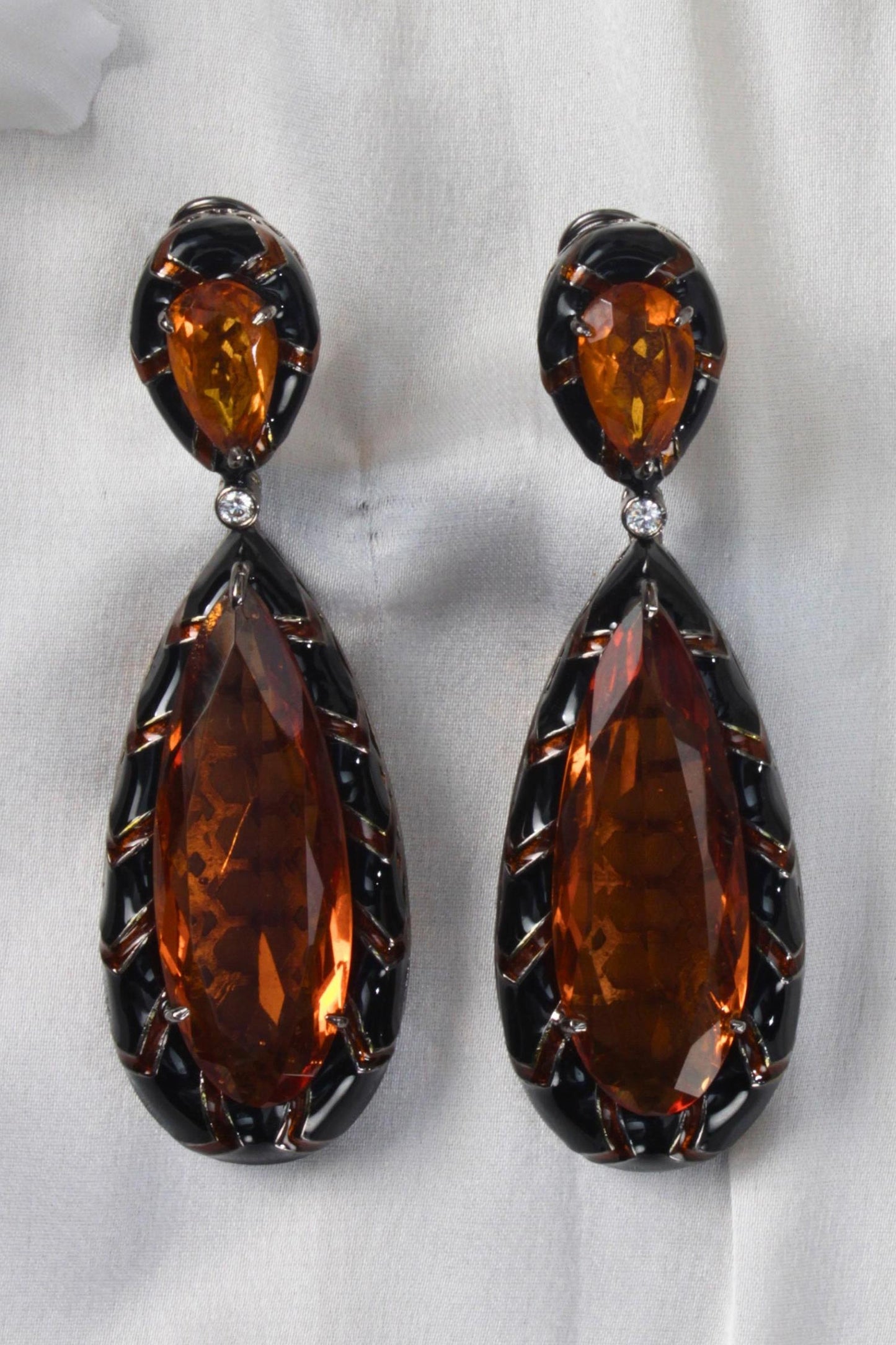Tear Drop Dangler Earrings 