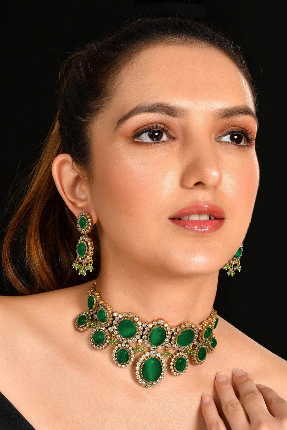 Geometric Embellished Choker Necklace Set 