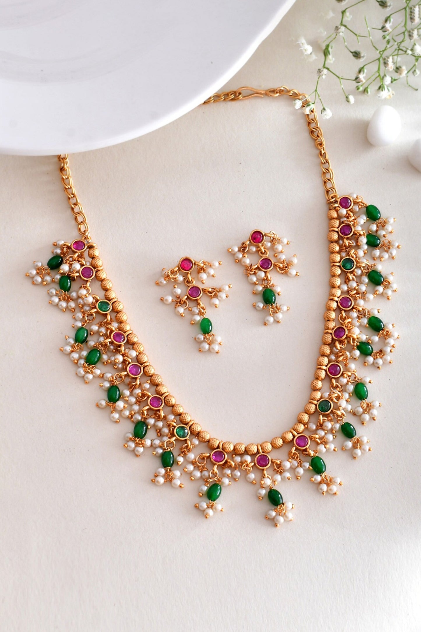 Kundan Embellished Necklace Set 