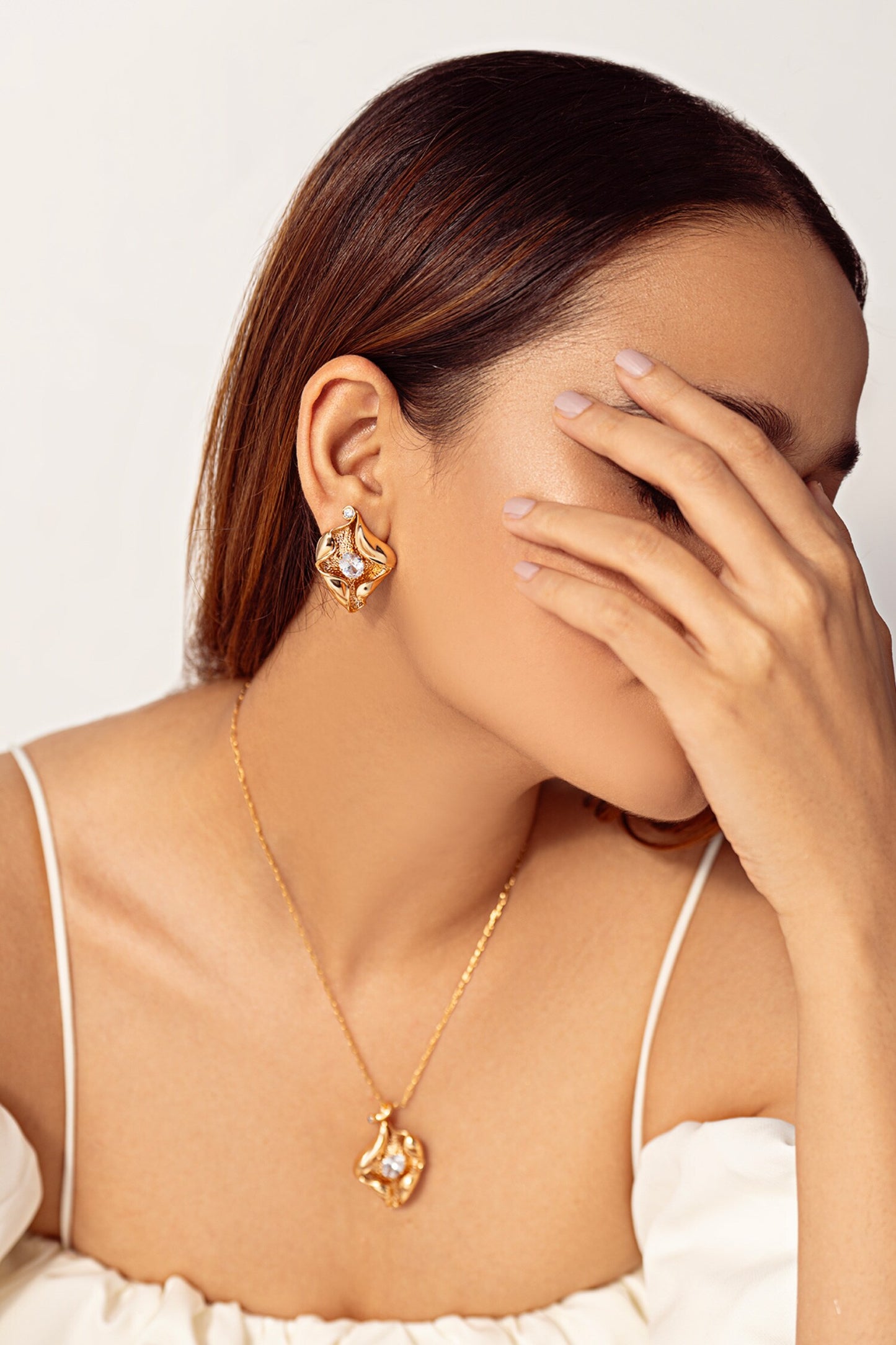 Shell Pattern Embellished Studs 