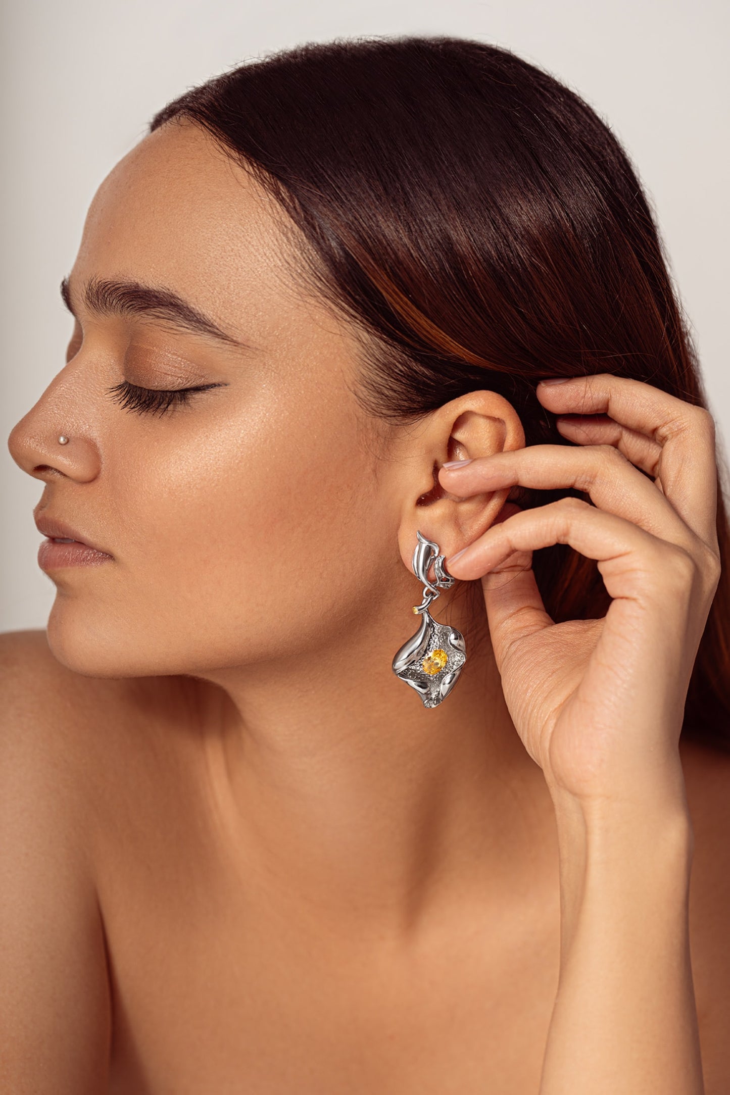 Shell Pattern Embellished Earrings 