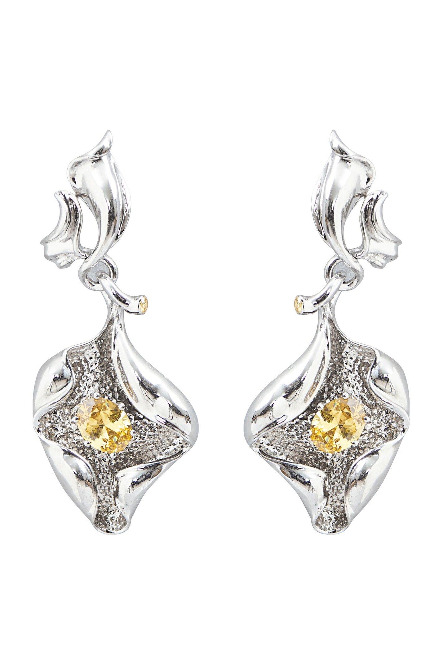 Shell Pattern Embellished Earrings 
