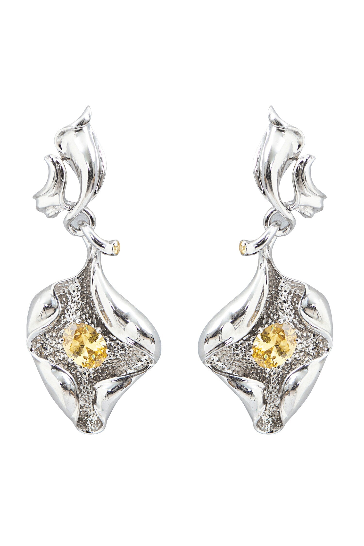 Shell Pattern Embellished Earrings 