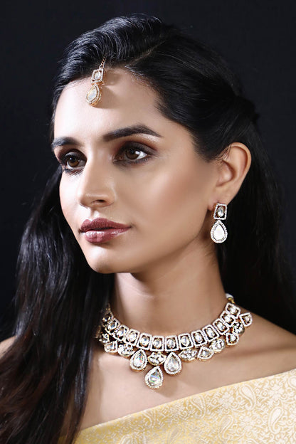 Stones Embellished Necklace Set 