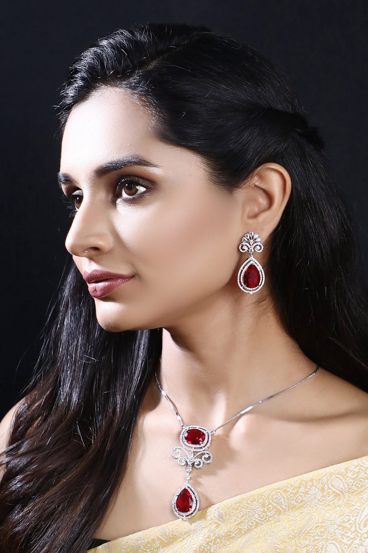 Zircon Embellished Jewellery Set 