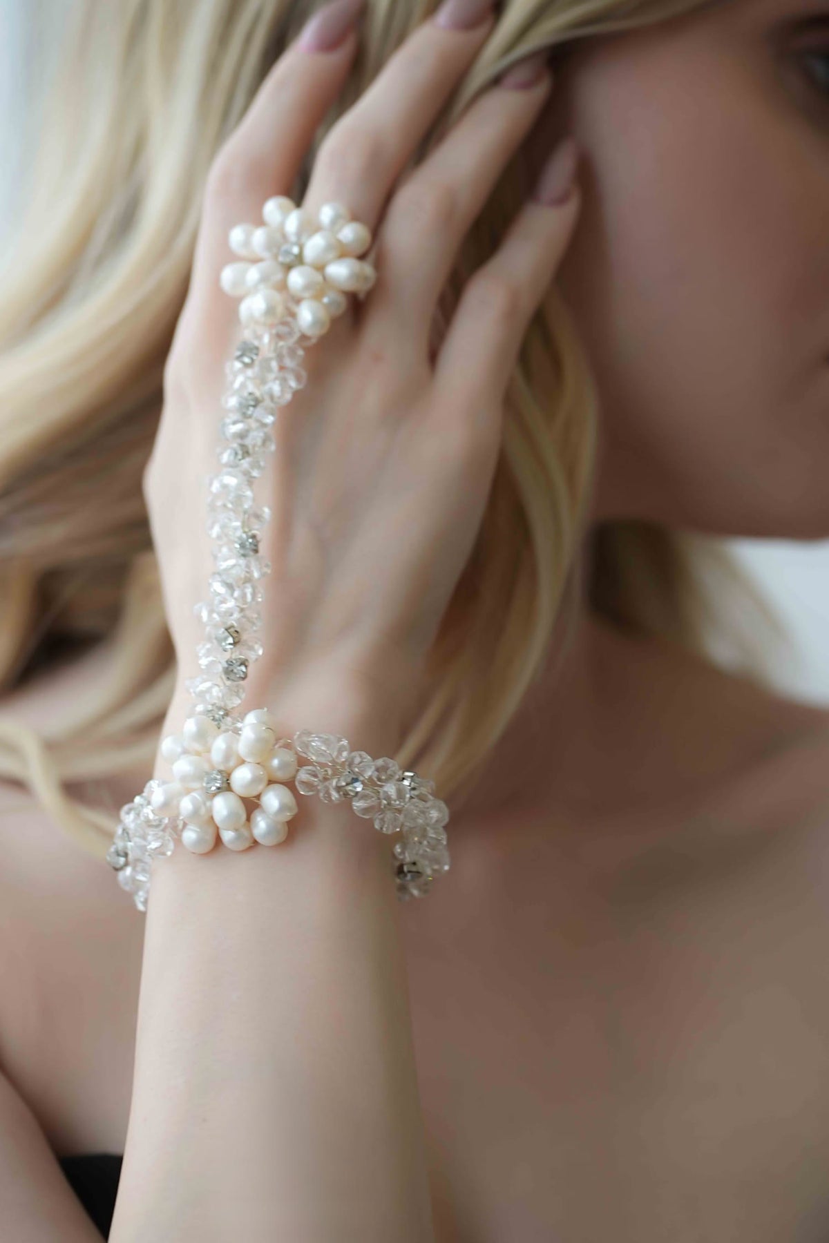 Gretel Rhinestone Floral Embellished Bracelet 