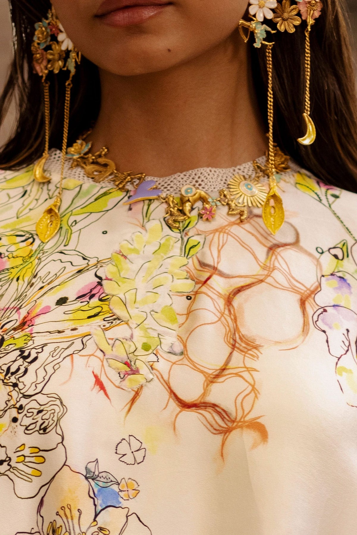 Enchanted Touch Choker Necklace 