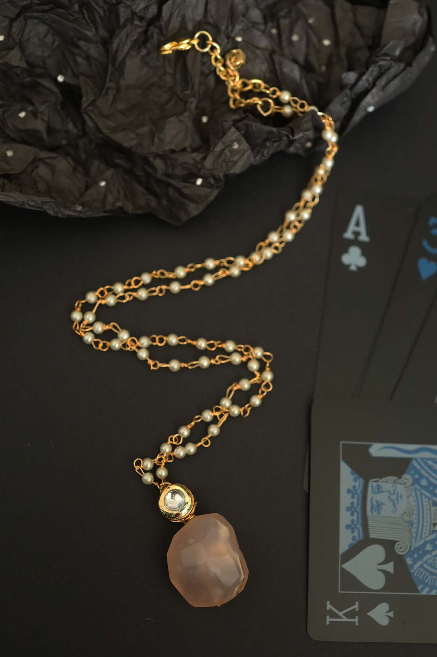 Pearl Embellished Pendant Necklace 