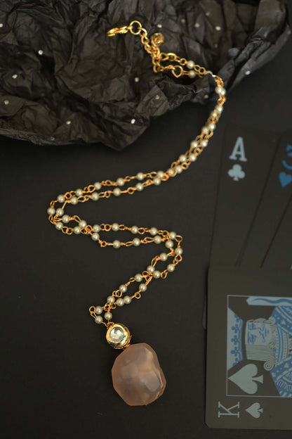 Pearl Embellished Pendant Necklace 