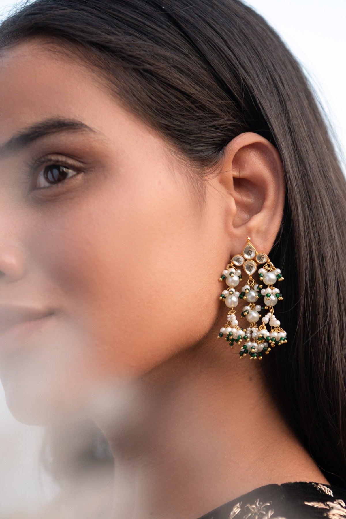 Kundan Floral Motif Earrings 
