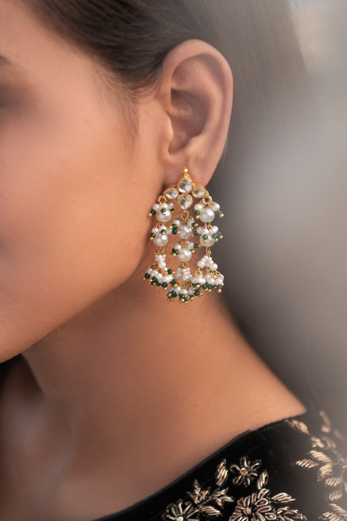 Kundan Floral Motif Earrings 