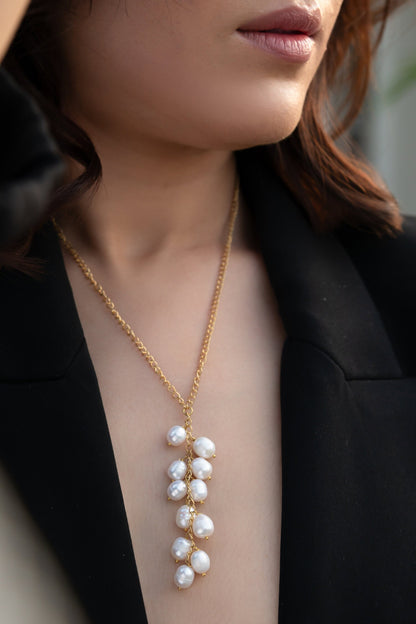 Shell Pearls Embellished Long Necklace 