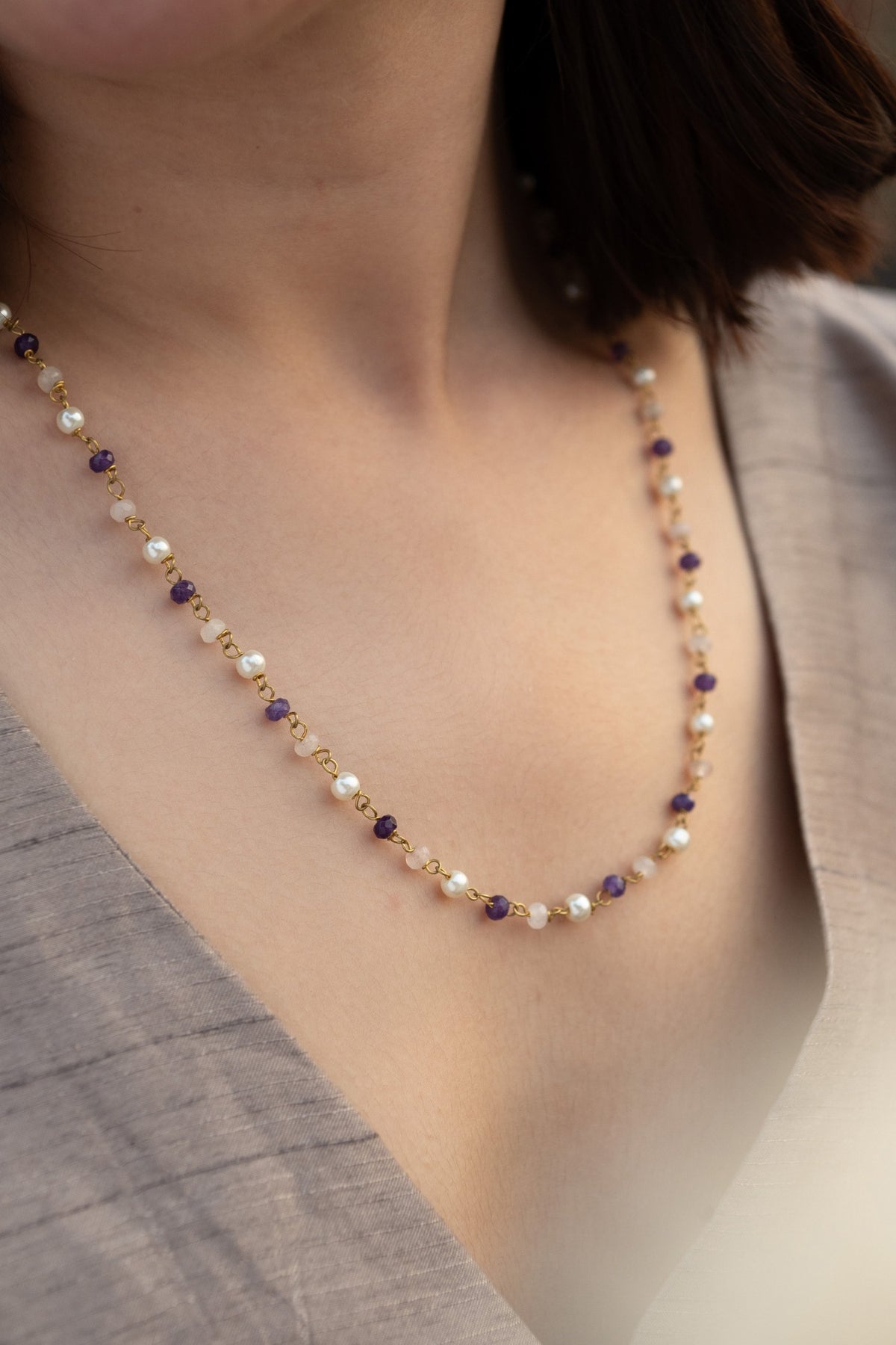 Natural Stones & Onyx Embellished Necklace 