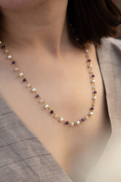 Natural Stones & Onyx Embellished Necklace 