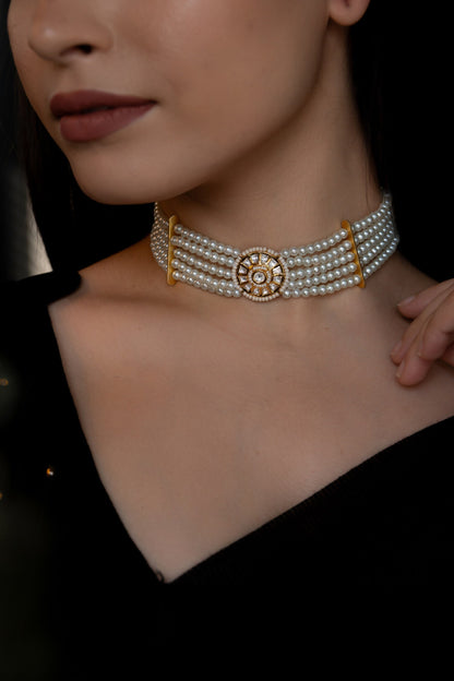Serene Kundan Fleur Pearl Choker 