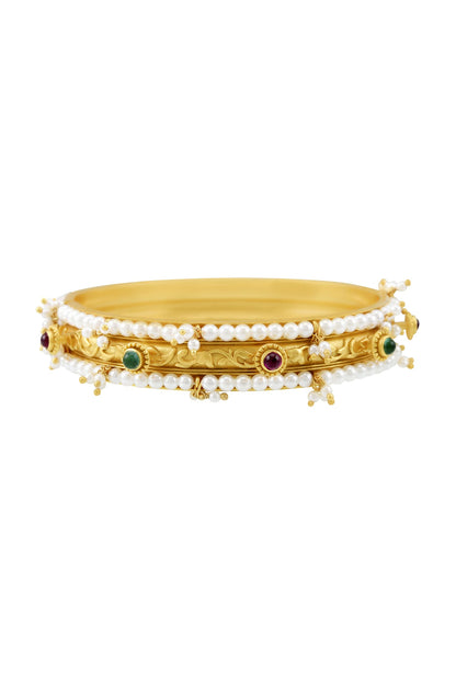 Srinidhi Pearl Embellished Kada 