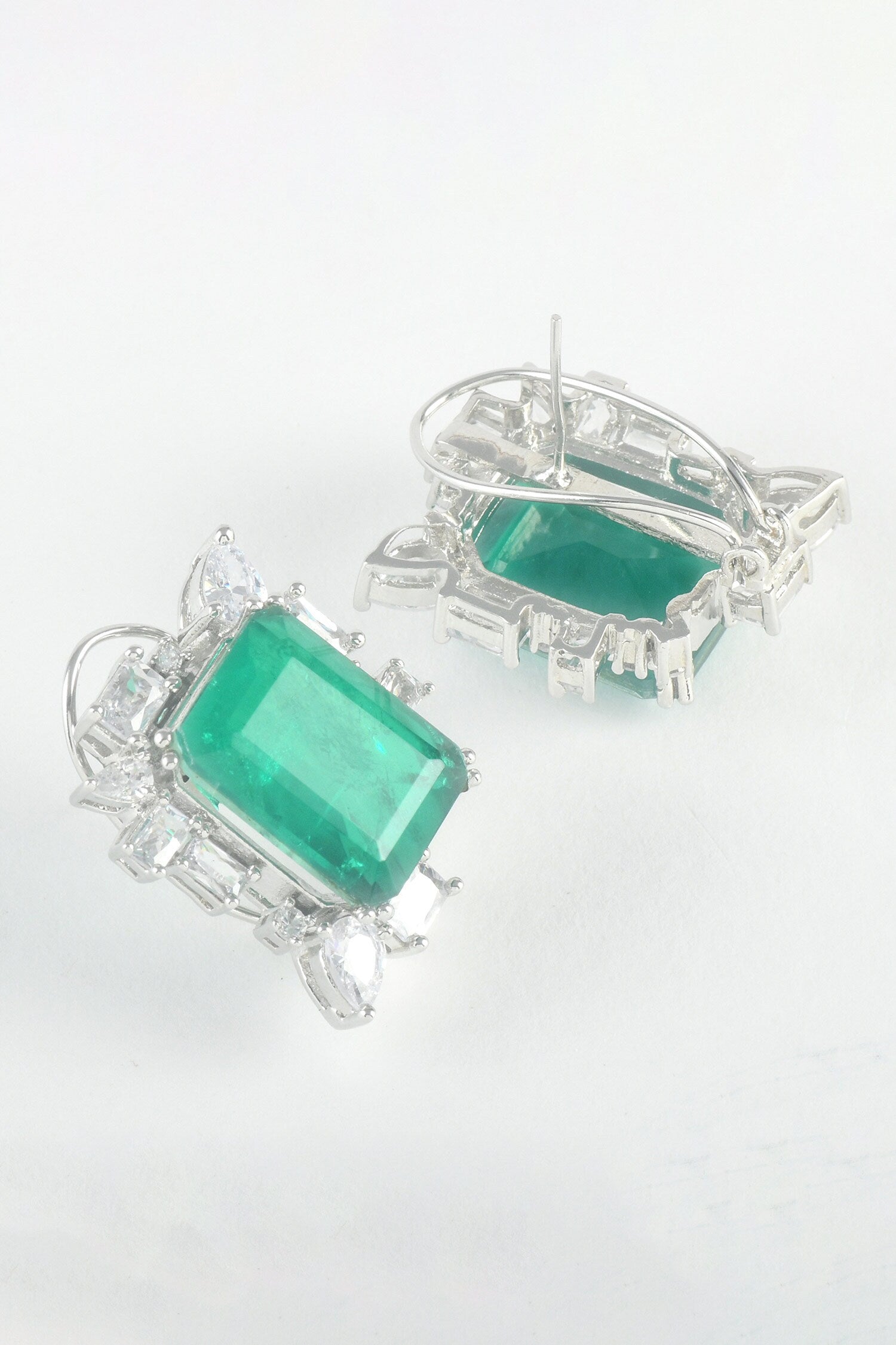 Royal Highness Stud Earrings 