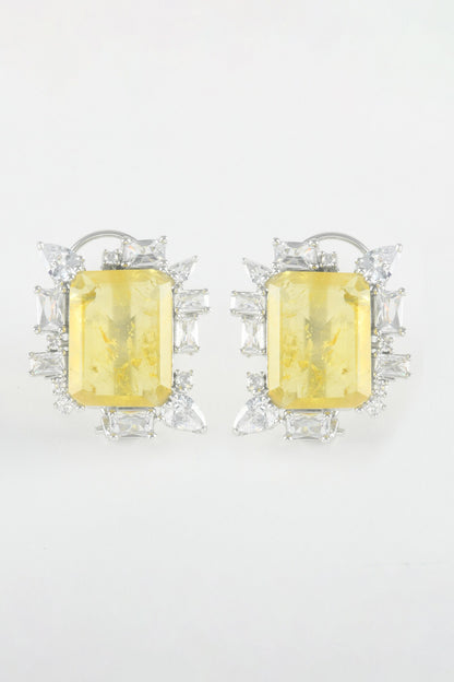 Royal Highness Geometric Stud Earrings 