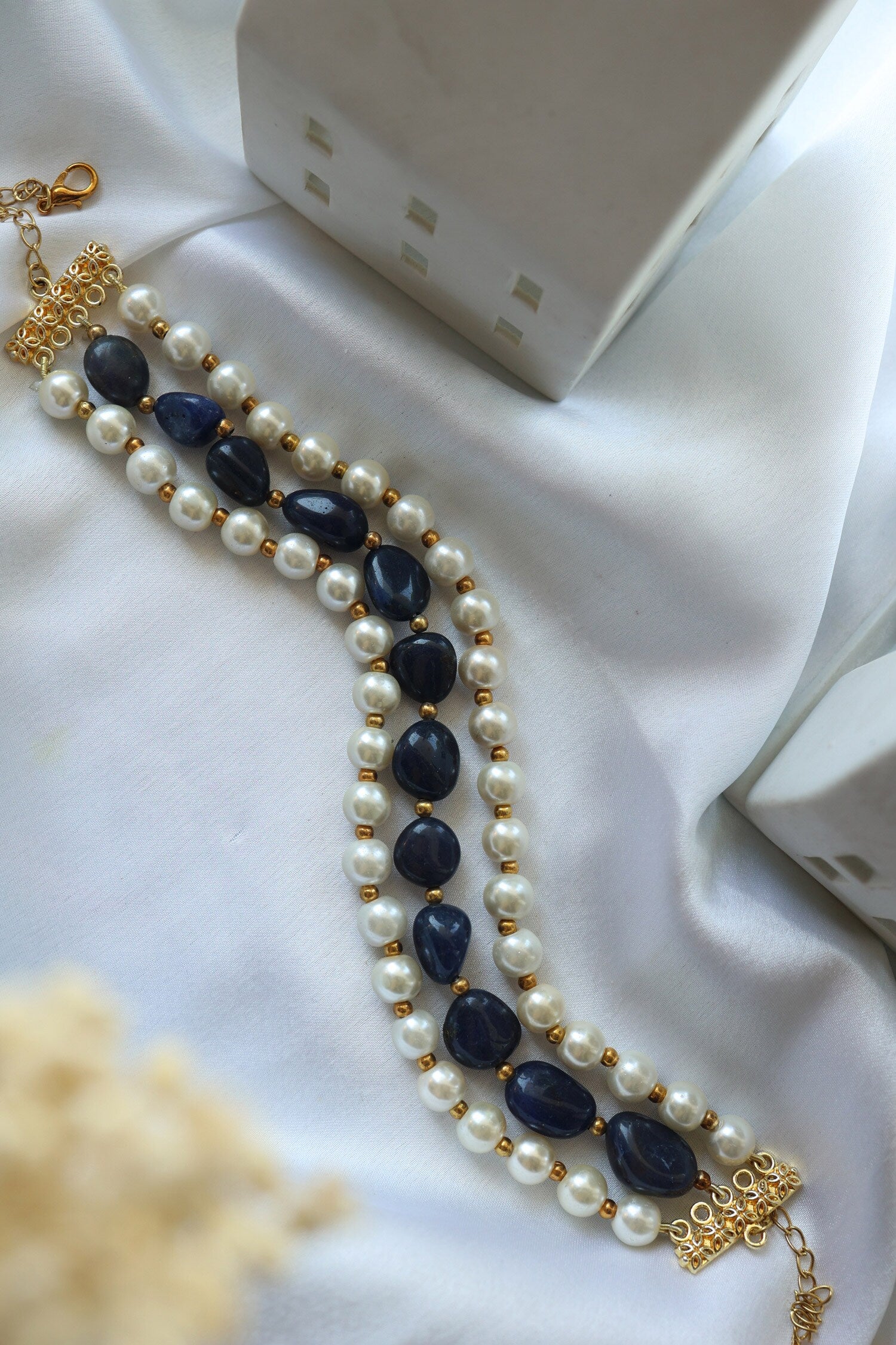 Natural Stone Pearl Choker 