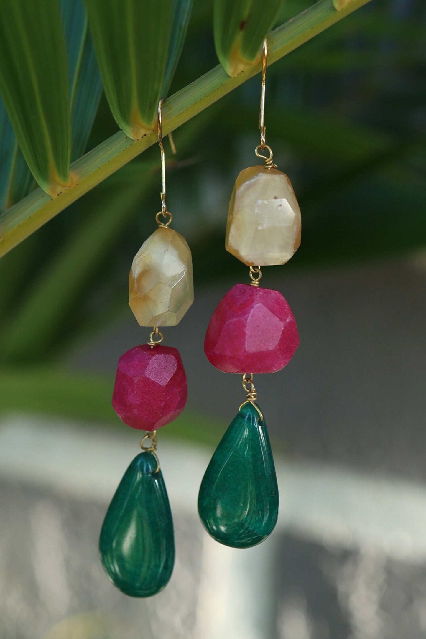 Stone Bead Drop Earrings 