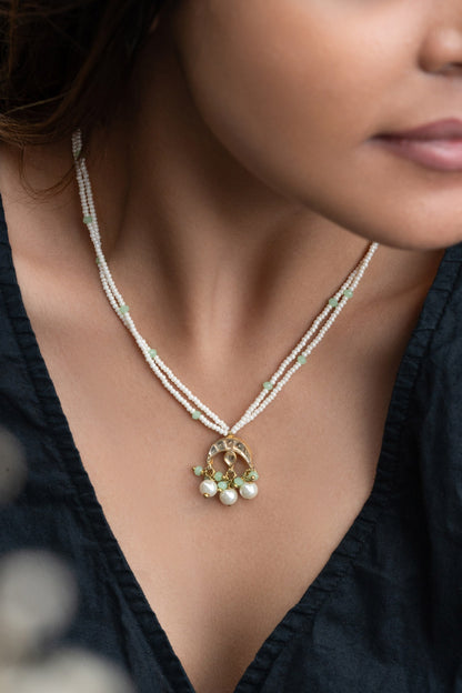 Embossed Bead Pearl Necklace 