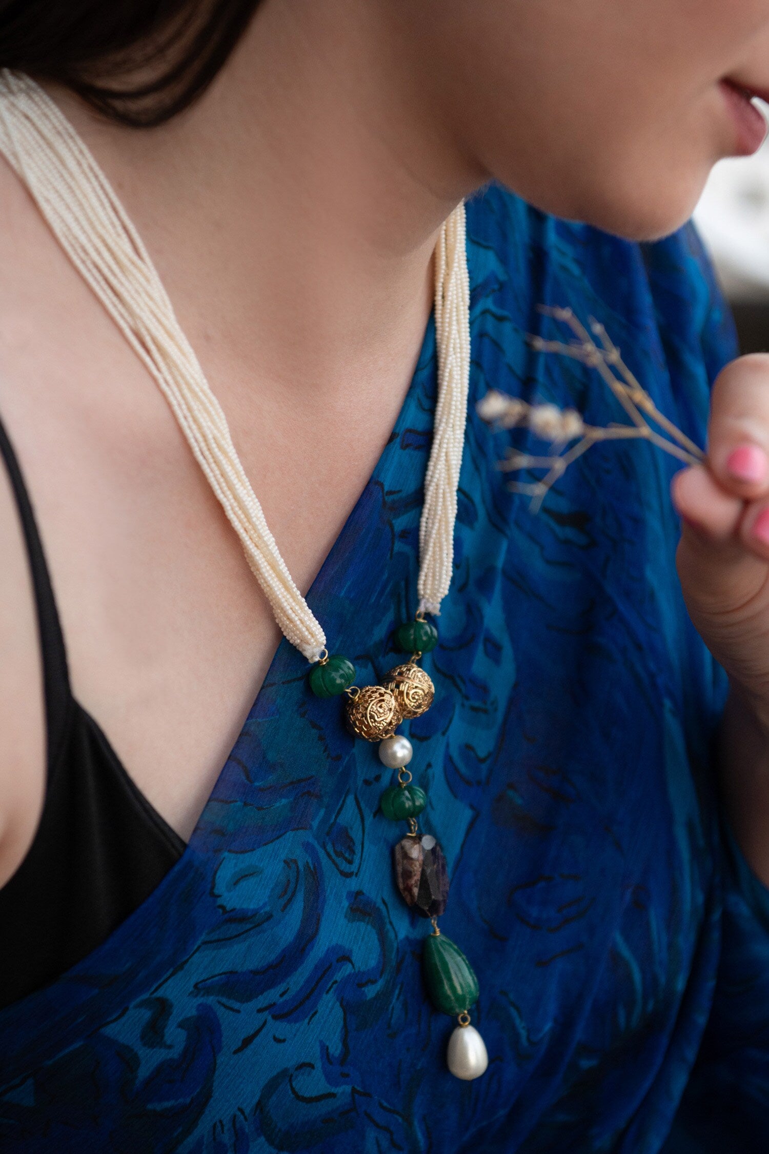 Embossed Bead Pearl Necklace 