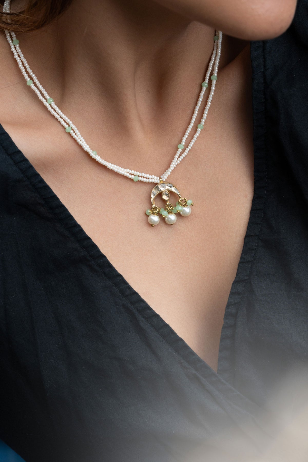 Half Moon Pendant Pearl Necklace 