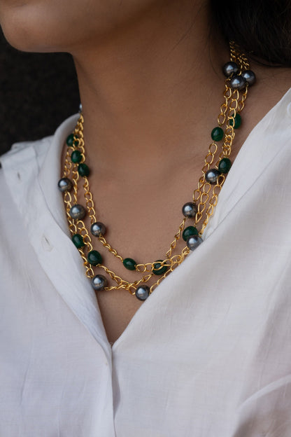 Loop Layered Pearl Necklace 