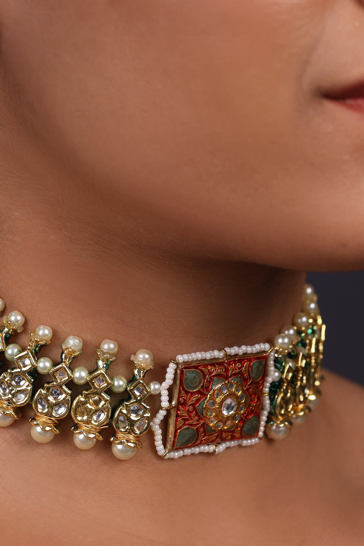 Kundan Embellished Choker 