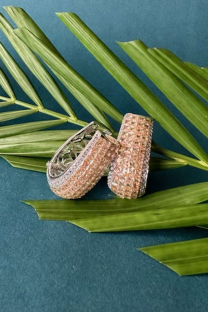 Oro Anneau Twisted Earrings 