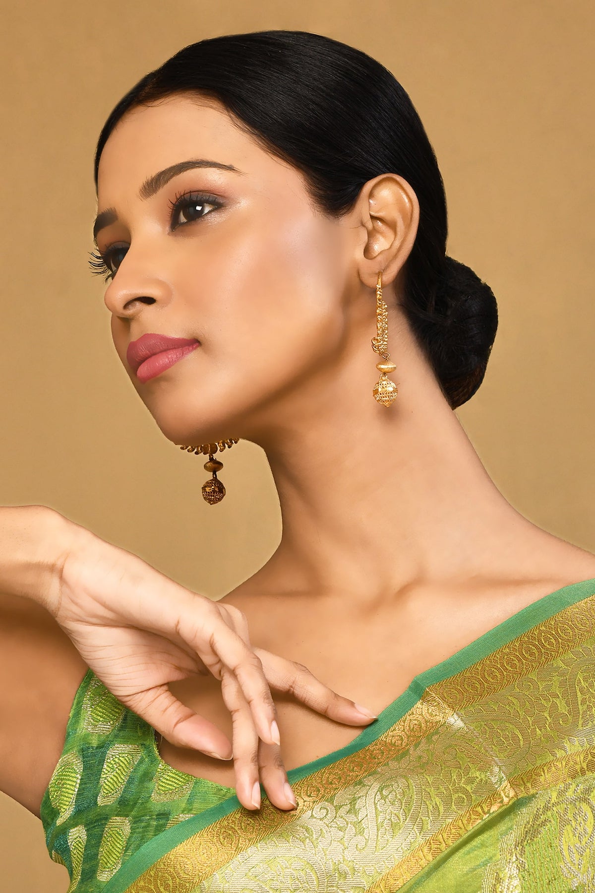 Paisley Carved Earrings 
