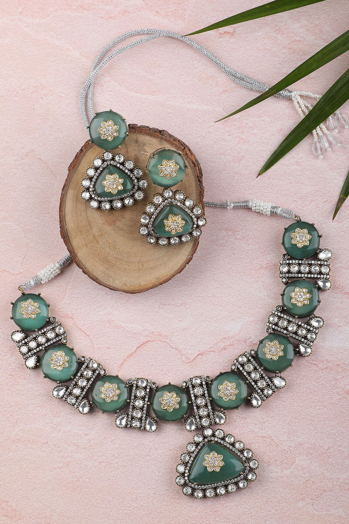 Embellished Choker Necklace Set 