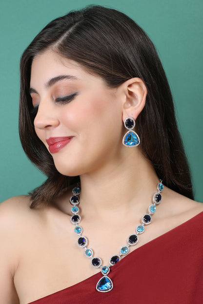 Embellished Pendant Necklace Set 
